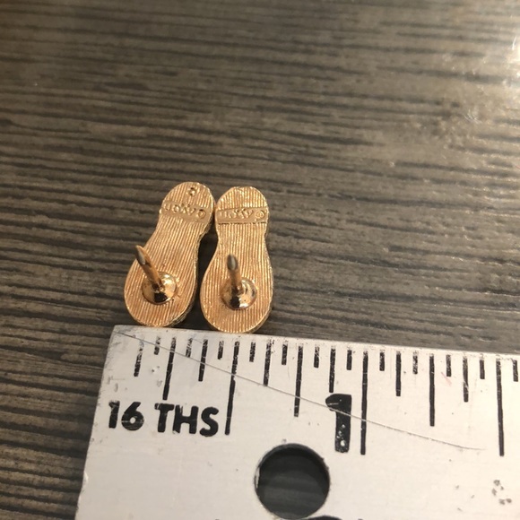 Vintage AVON “Spirited Steps” Footprint, Boot Print Tack Pins, Lapel Pins - Picture 7 of 12